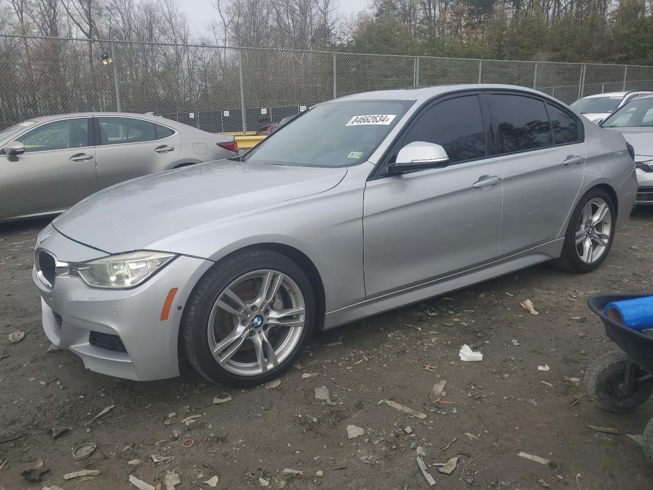 2013 BMW 3er VIN WBA3A9C54DF477049