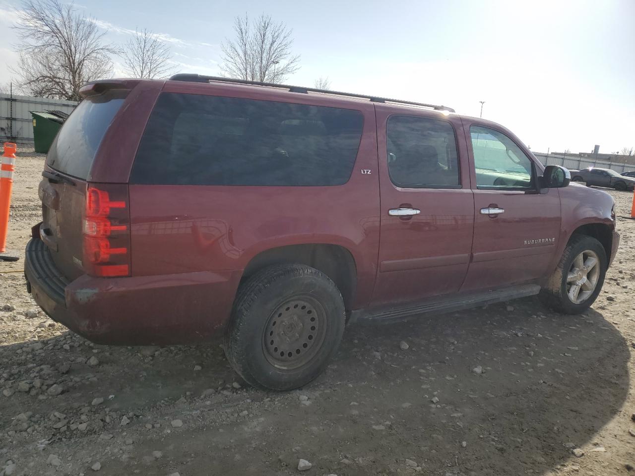 2008 Chevrolet Suburban VIN 3GNFK16308G110492 Copart auction photo, mechanical damage thumbnail 3
