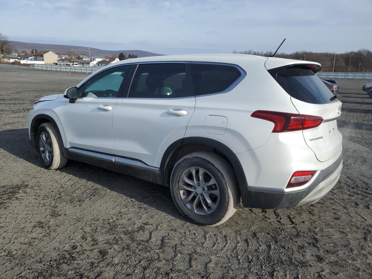 2019 Hyundai Santa Fe VIN 5NMS2CAD0KH109034 Copart auction photo, front end damage thumbnail 2