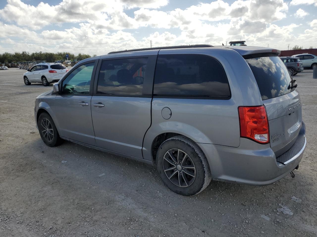 2018 Dodge Caravan VIN 2C4RDGEGXJR345554 Copart auction photo, mechanical / water/flood damage thumbnail 2