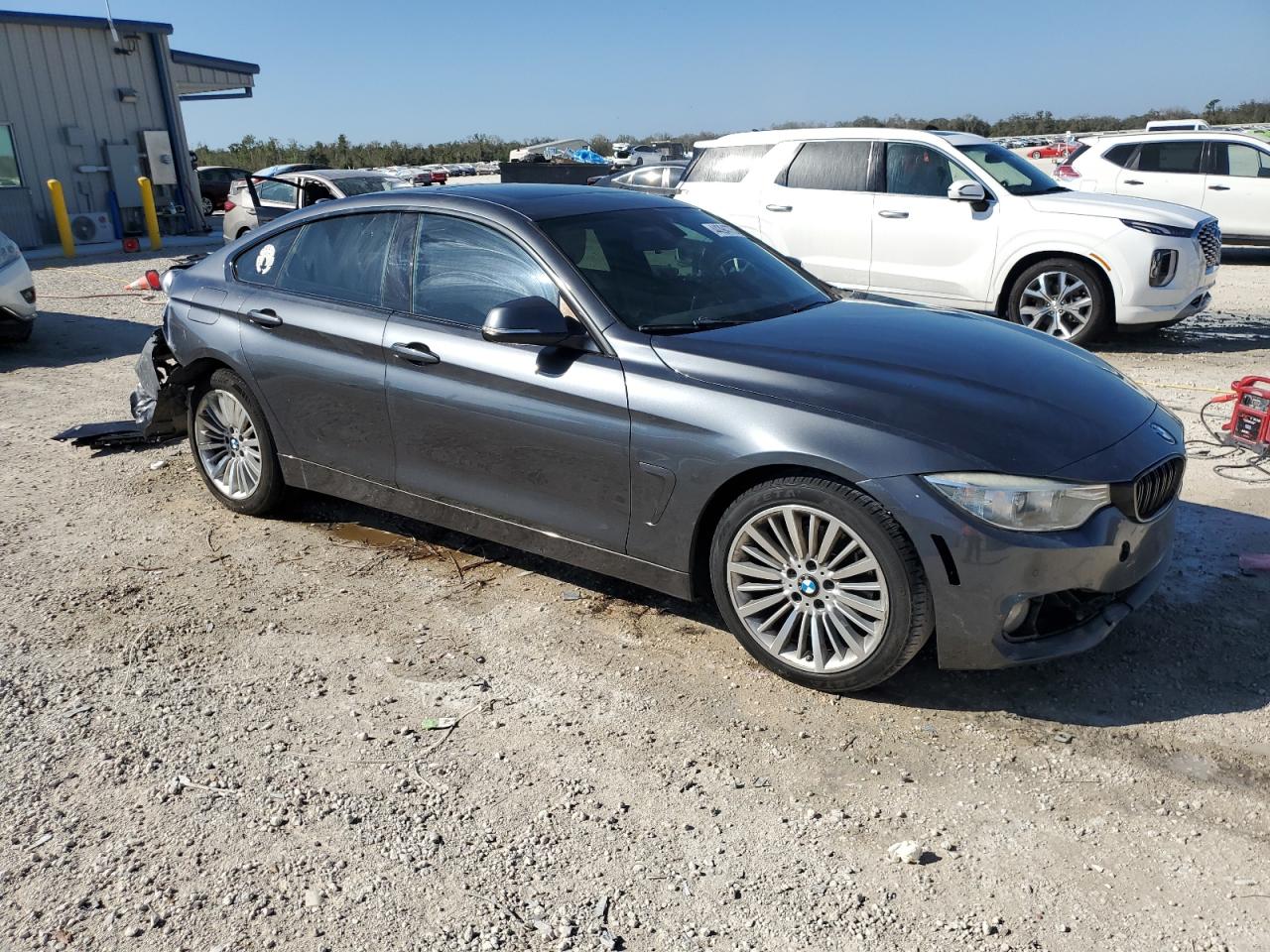 2016 BMW 4er VIN WBA4A9C59GG505494 Copart auction photo, rear end damage thumbnail 4