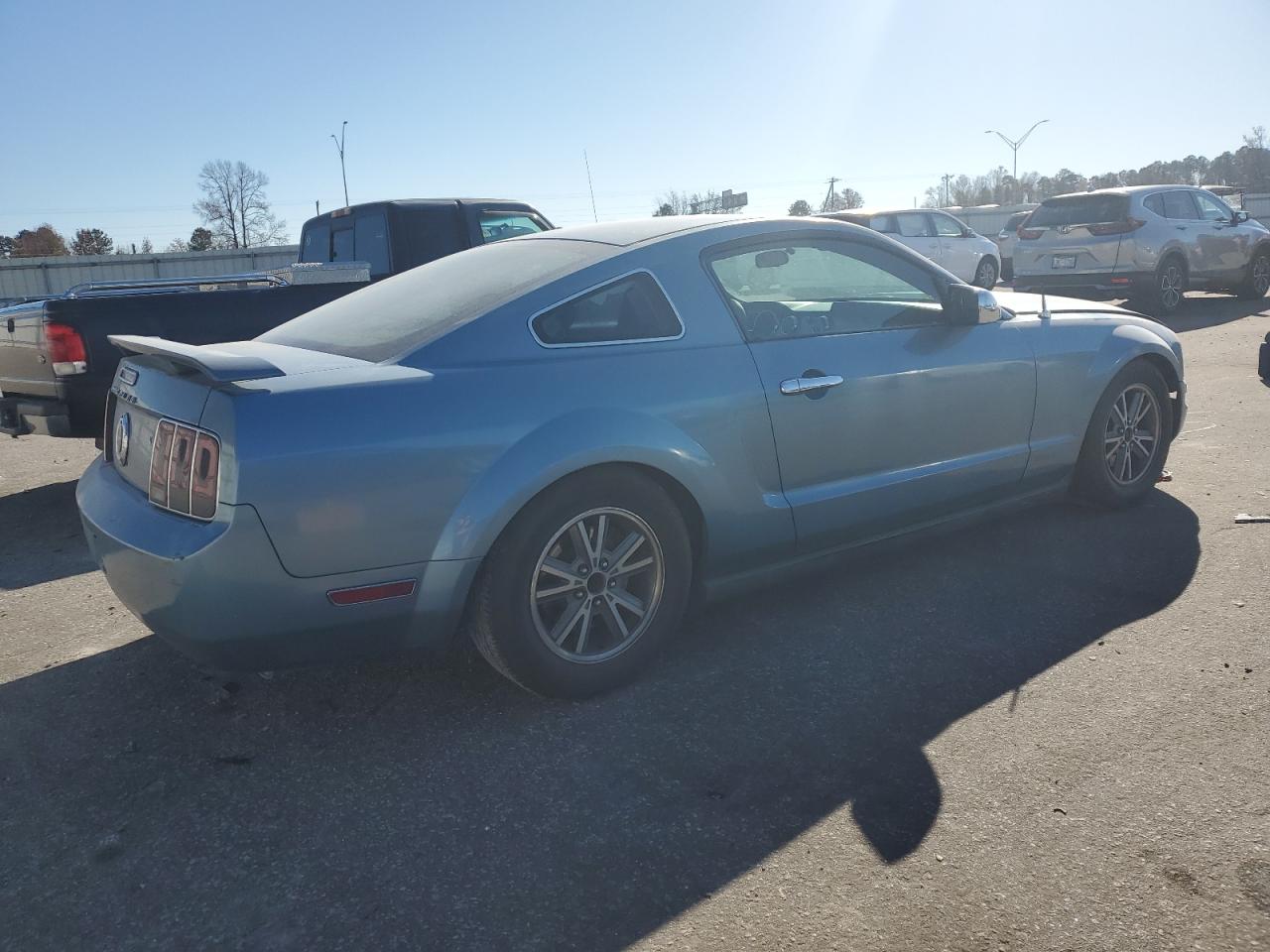 2005 Ford Mustang VIN 1ZVHT80NX55103292 Copart auction photo, front end / side damage thumbnail 3