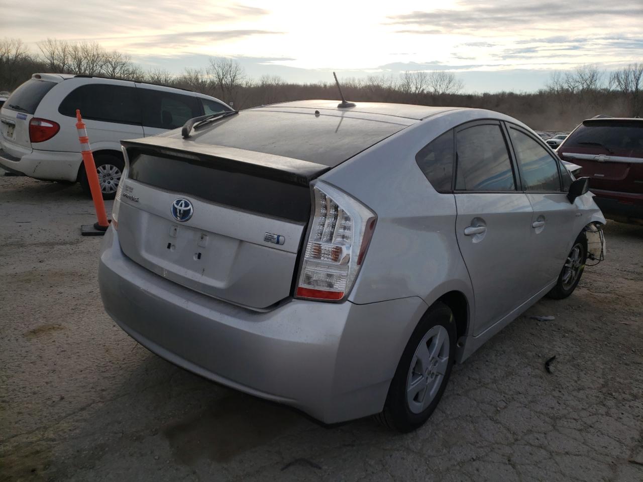 2011 Toyota Prius VIN JTDKN3DU1B5323620 Copart auction photo, front end / side damage thumbnail 4