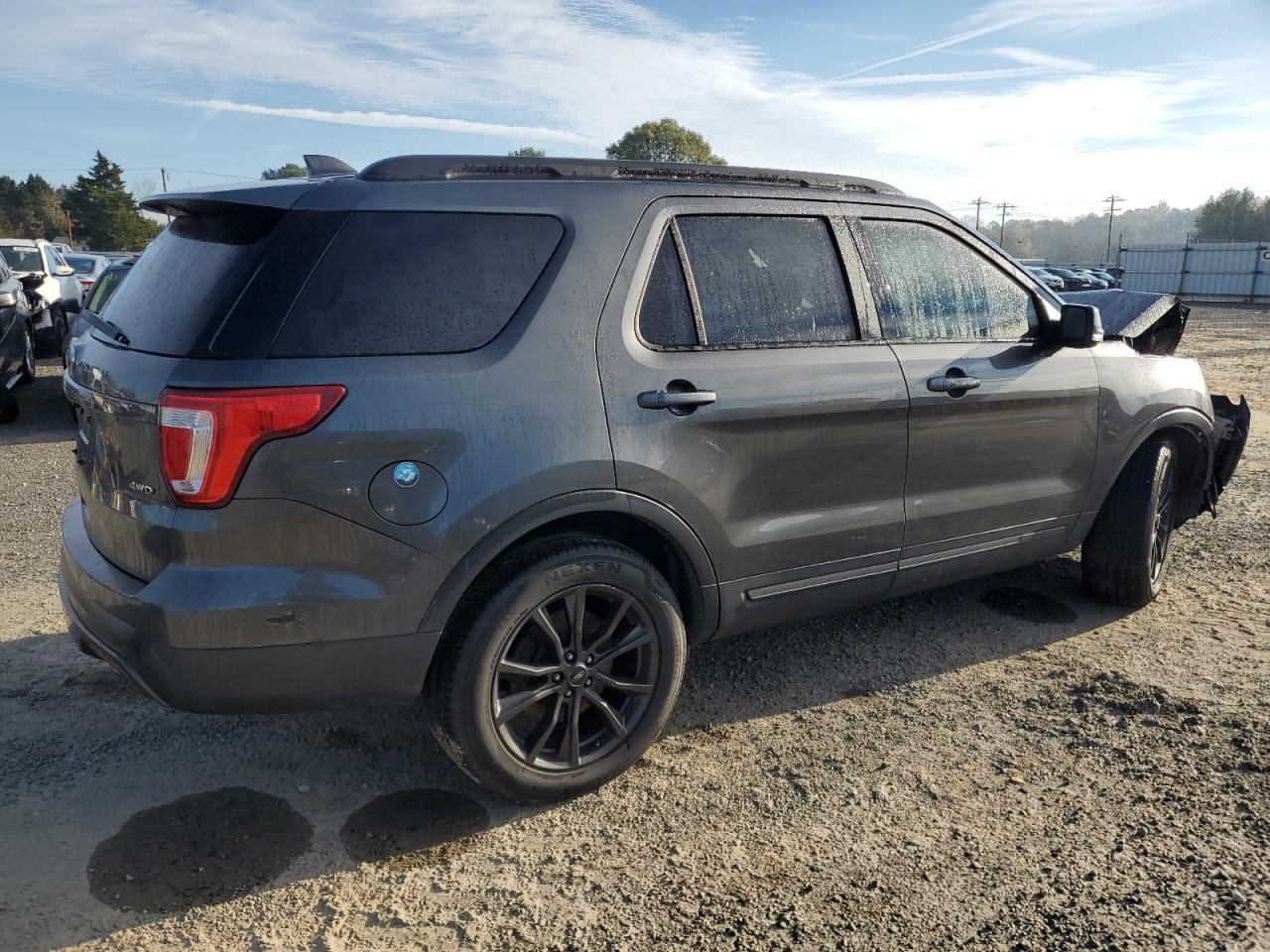 2017 Ford Explorer VIN 1FM5K8D8XHGE02332 Copart auction photo, front end damage thumbnail 3