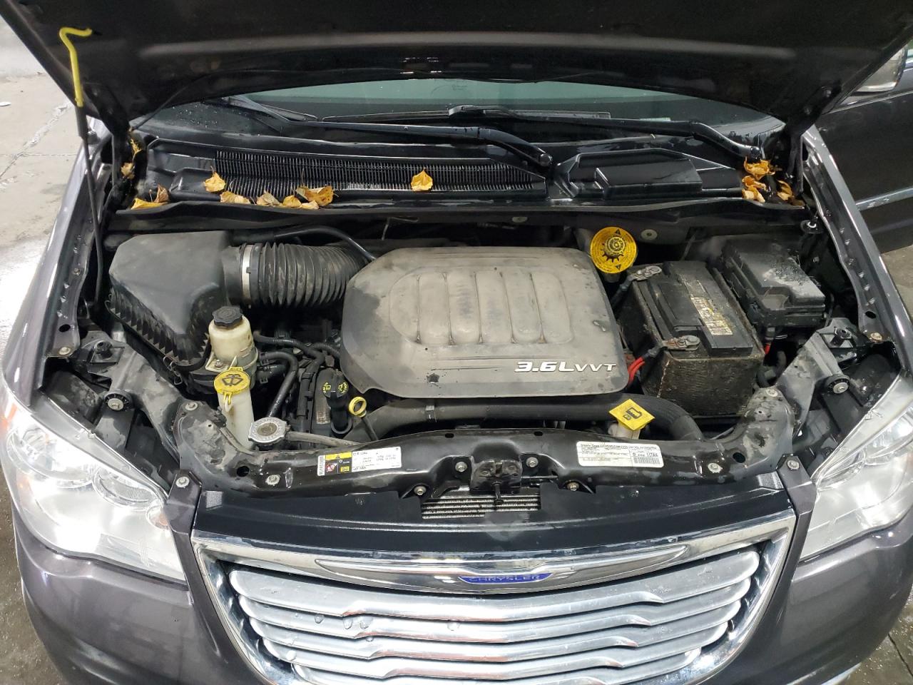 2015 Chrysler Town & Country VIN 2C4RC1CGXFR540032 Copart auction photo, rear end damage thumbnail 13