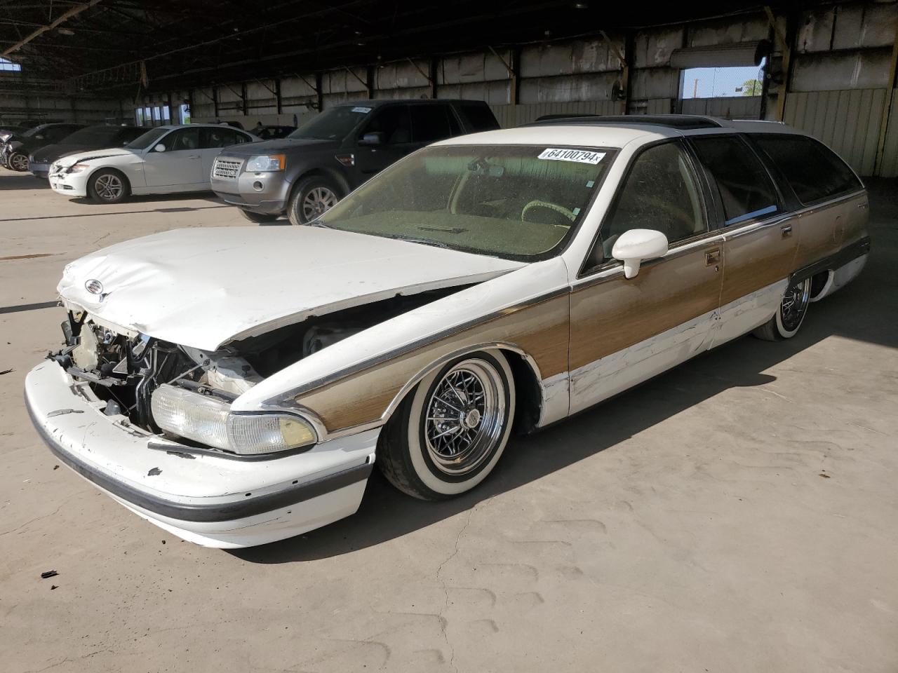 1992 Buick Roadmaster VIN 1G4BR8370NW408455 - Copart auction photo