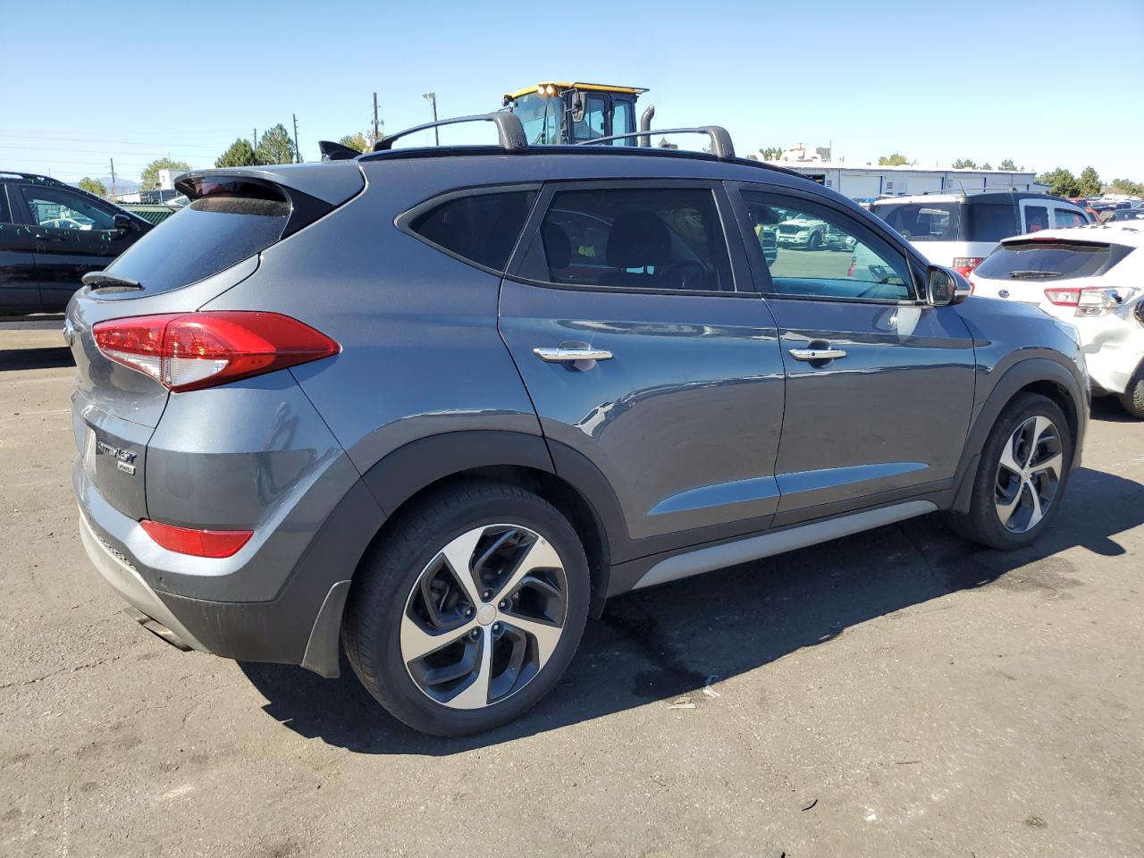 2017 Hyundai Tucson VIN KM8J3CA2XHU519957 Copart auction photo, hail damage thumbnail 3