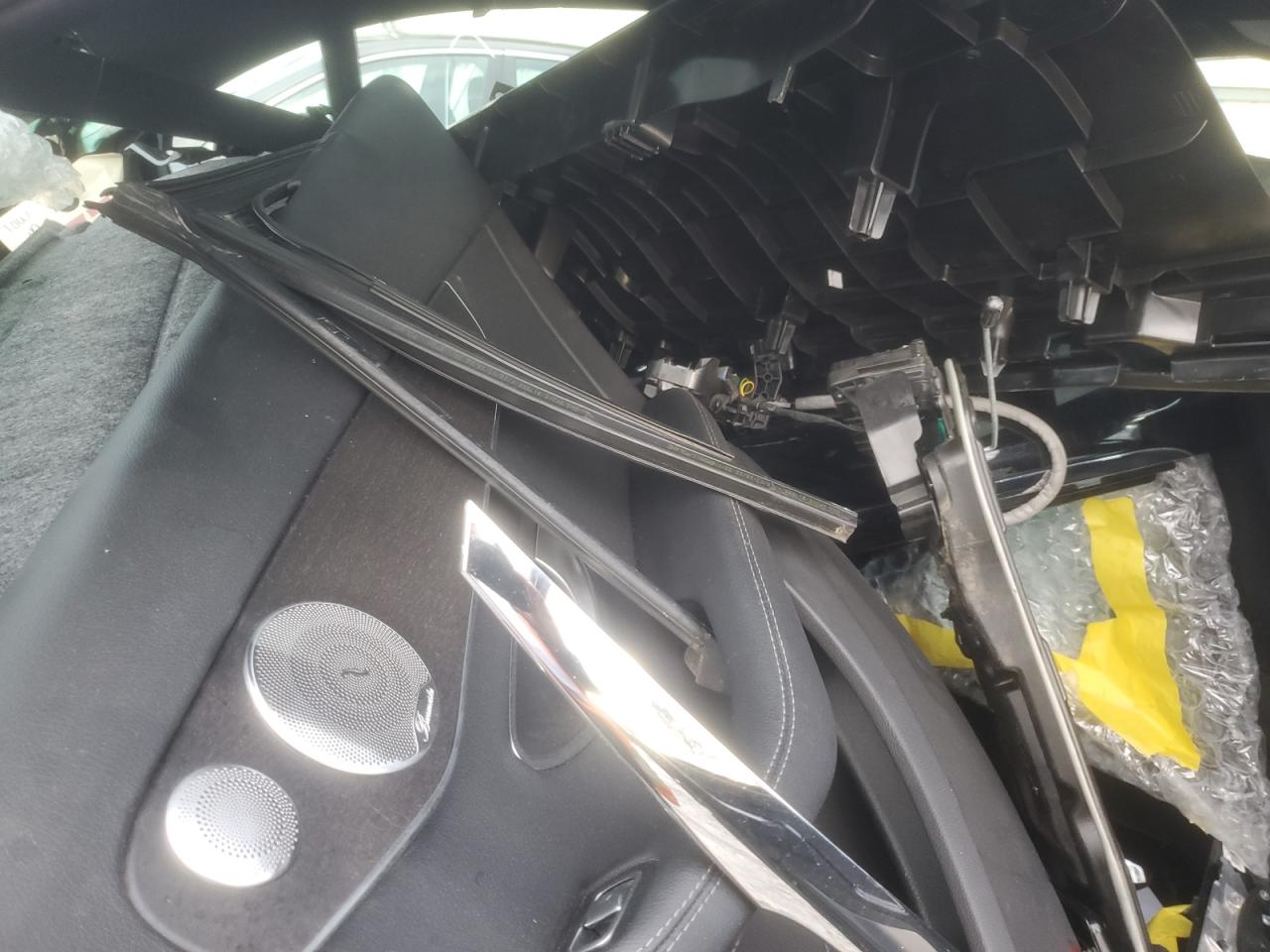 2019 Mercedes-Benz C-klasse VIN 55SWF8EB5KU300363 Copart auction photo, all over damage thumbnail 12