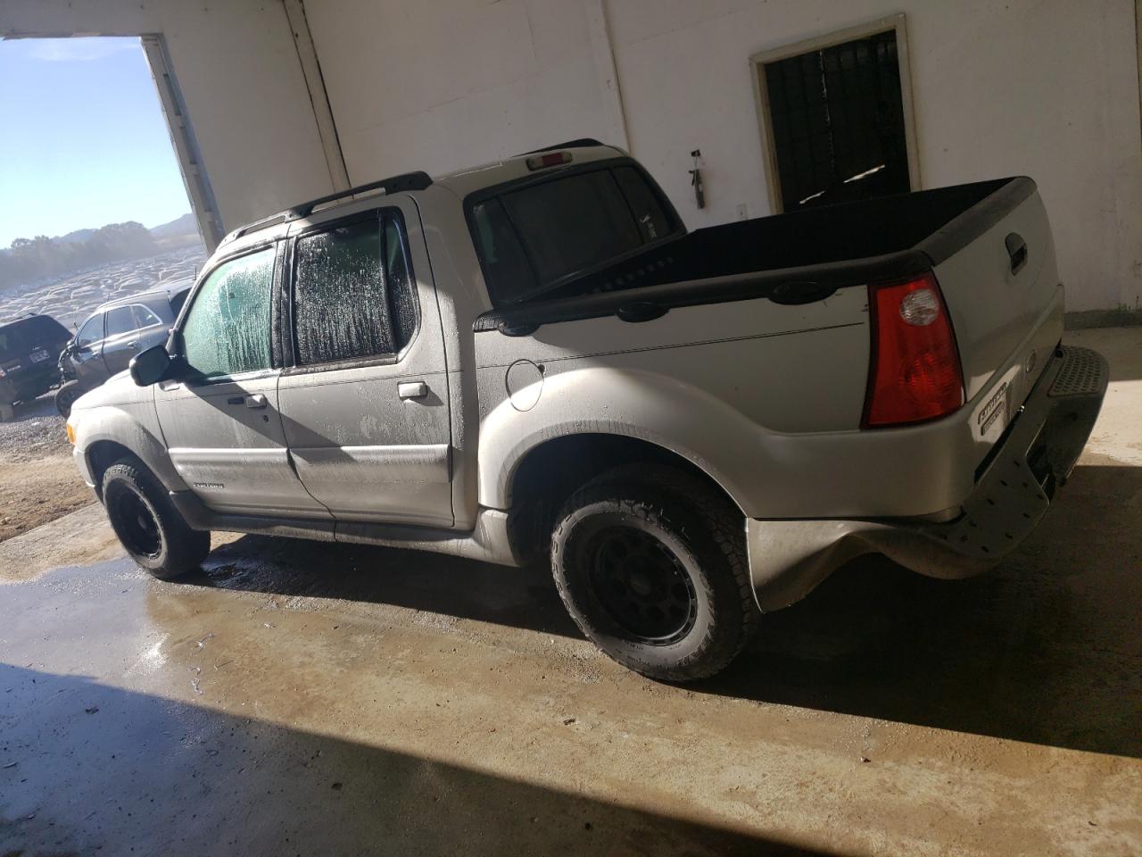 2001 Ford Explorer VIN 1FMZU67E91UB40327 Copart auction photo, rear end / minor dent/scratches damage thumbnail 2