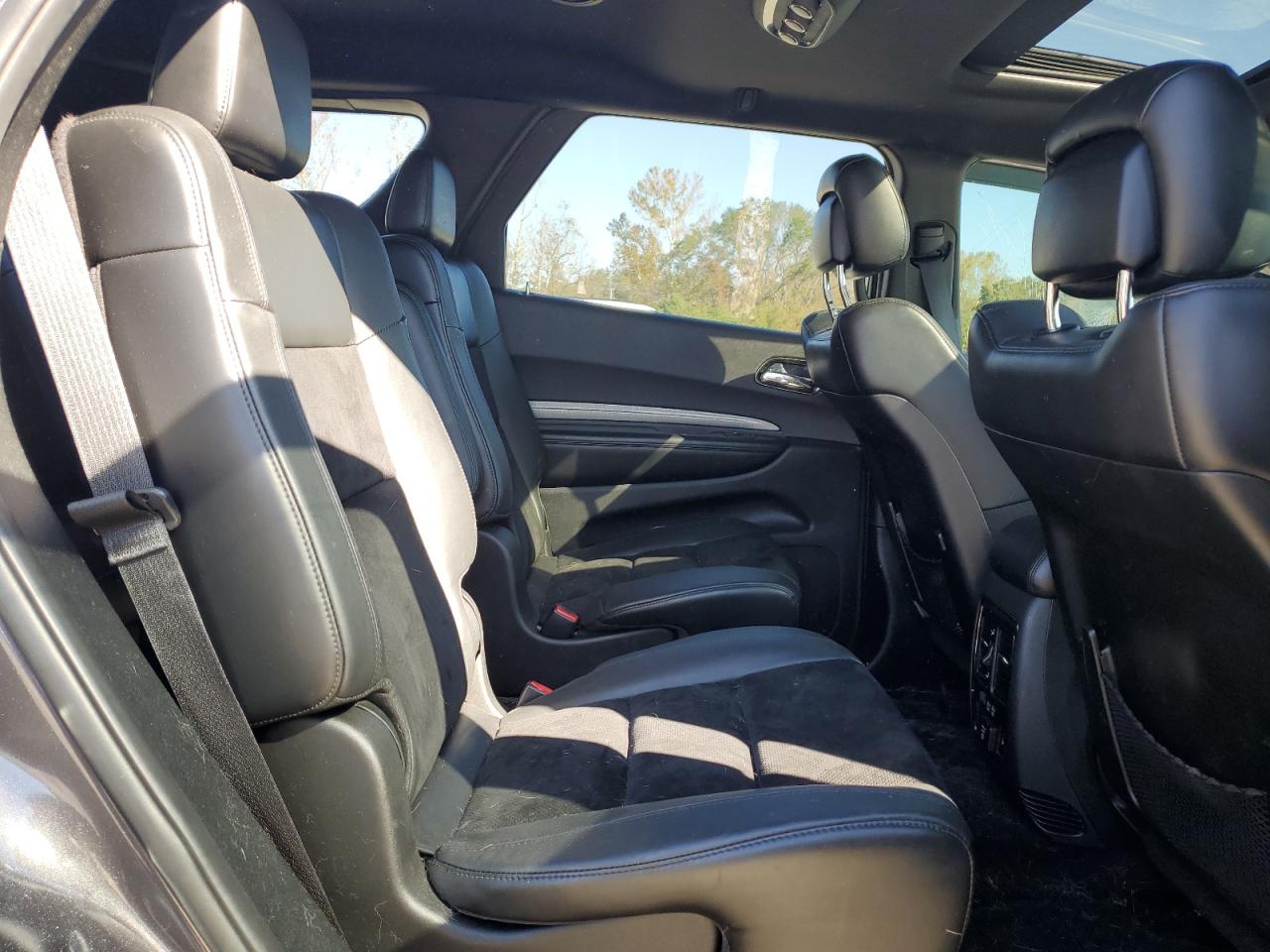 2018 Dodge Durango VIN 1C4RDJDG6JC341332 Copart auction photo, side / minor dent/scratches damage thumbnail 11