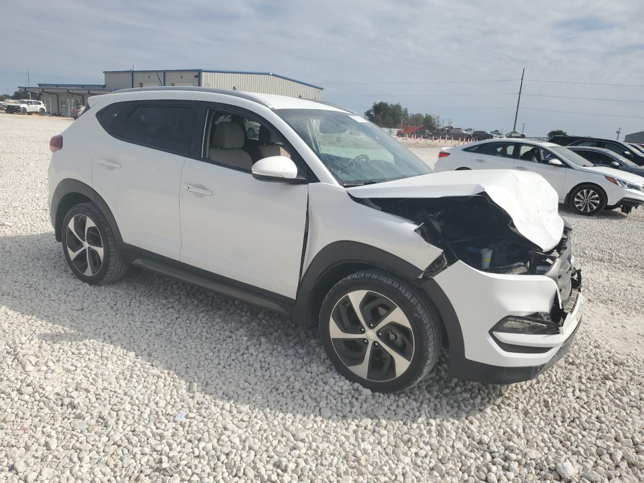 2016 Hyundai Tucson VIN KM8J33A26GU192102 Copart auction photo, front end damage thumbnail 4