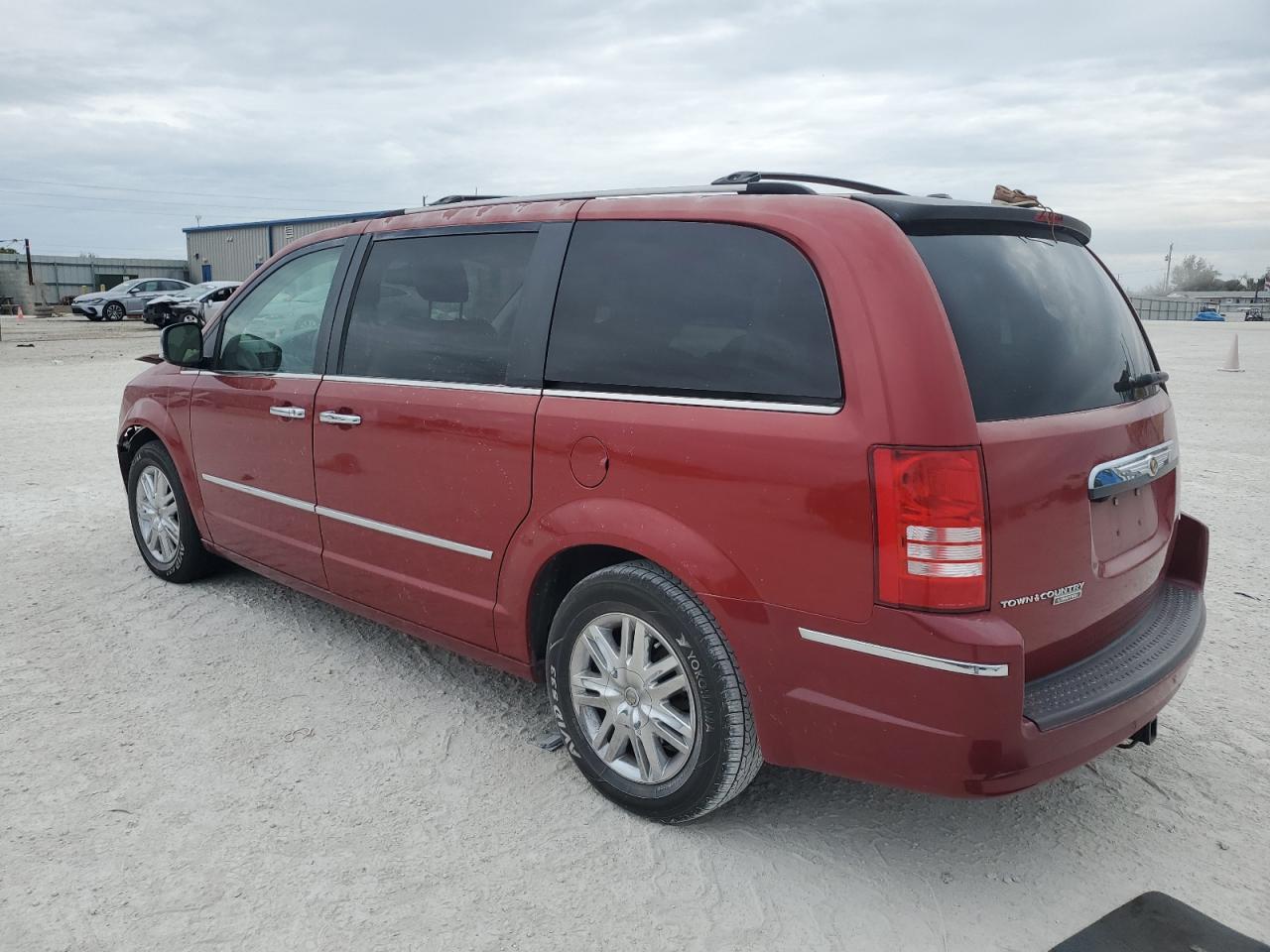 2008 Chrysler Town & Country VIN 2A8HR64X48R723427 Copart auction photo, front end damage thumbnail 2