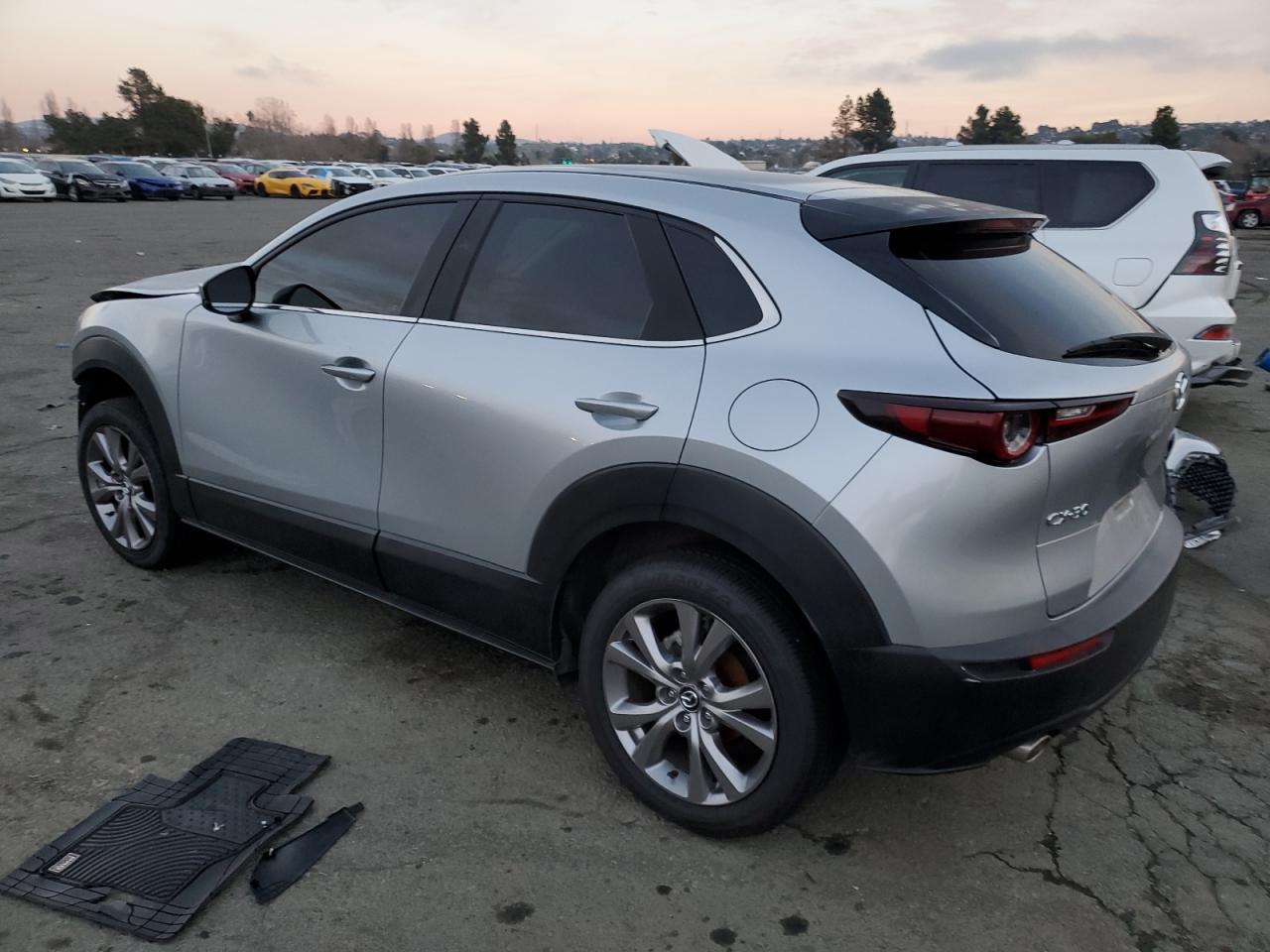 2020 Mazda CX-30 VIN 3MVDMACLXLM118932 Copart auction photo, front end damage thumbnail 2