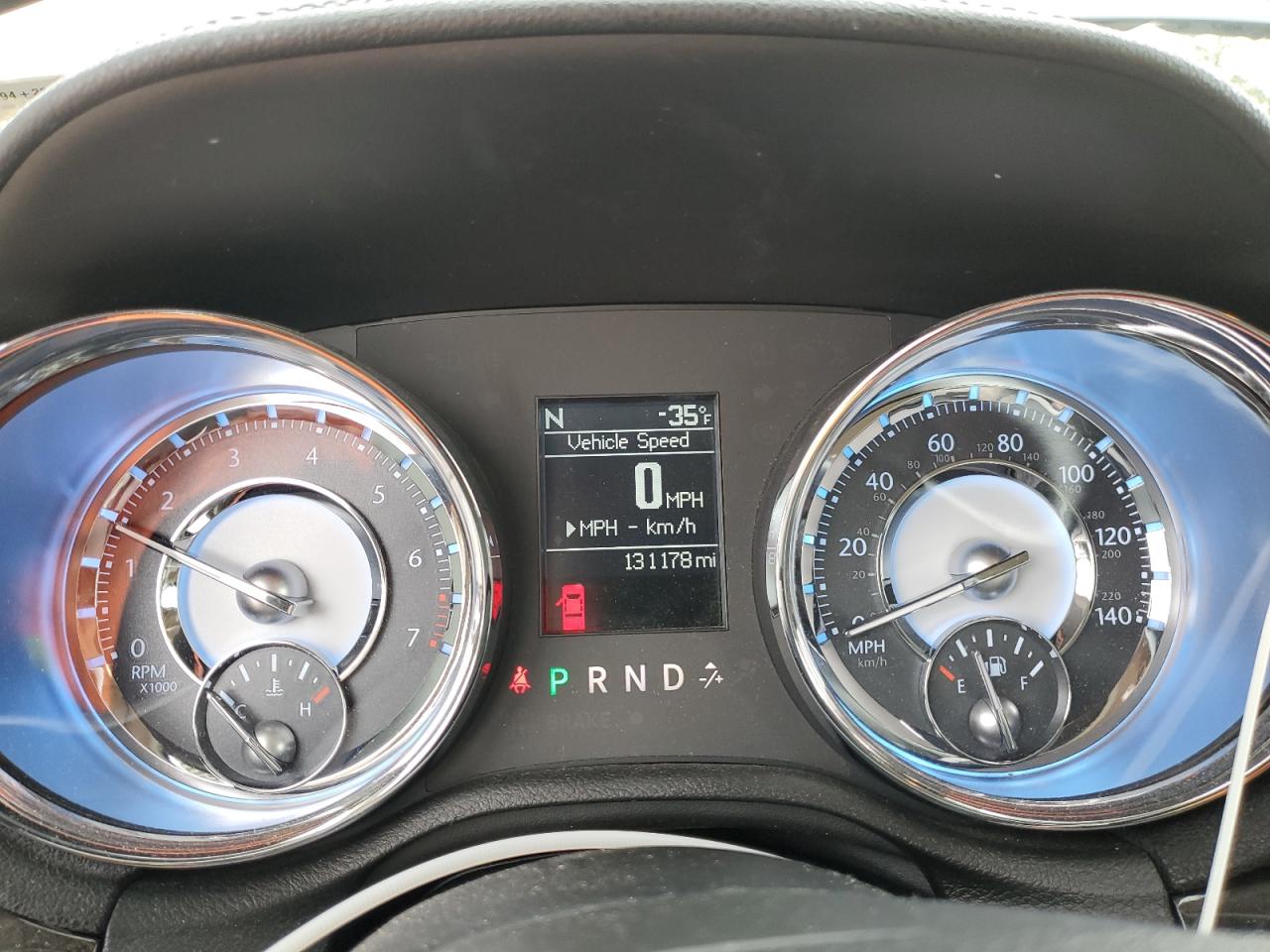2011 Chrysler 300 VIN 2C3CA5CG5BH595916 Copart auction photo, front end / minor dent/scratches damage thumbnail 9