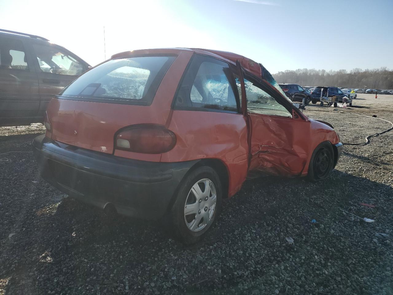 1995 GEO Metro VIN 2C1MR2268S6758695 Copart auction photo, side damage thumbnail 3