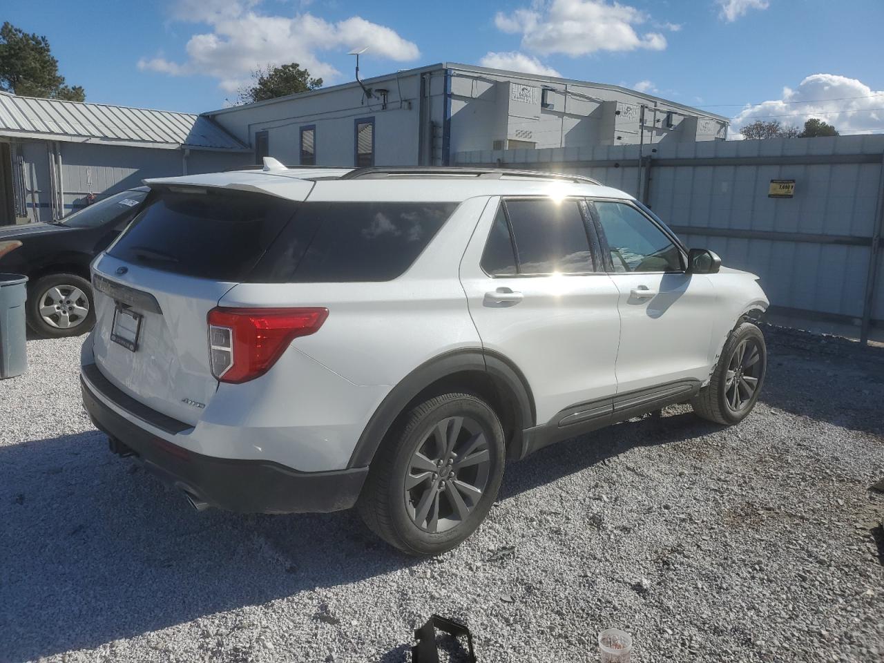 2021 Ford Explorer VIN 1FMSK8DH7MGA71464 Copart auction photo, front end damage thumbnail 3