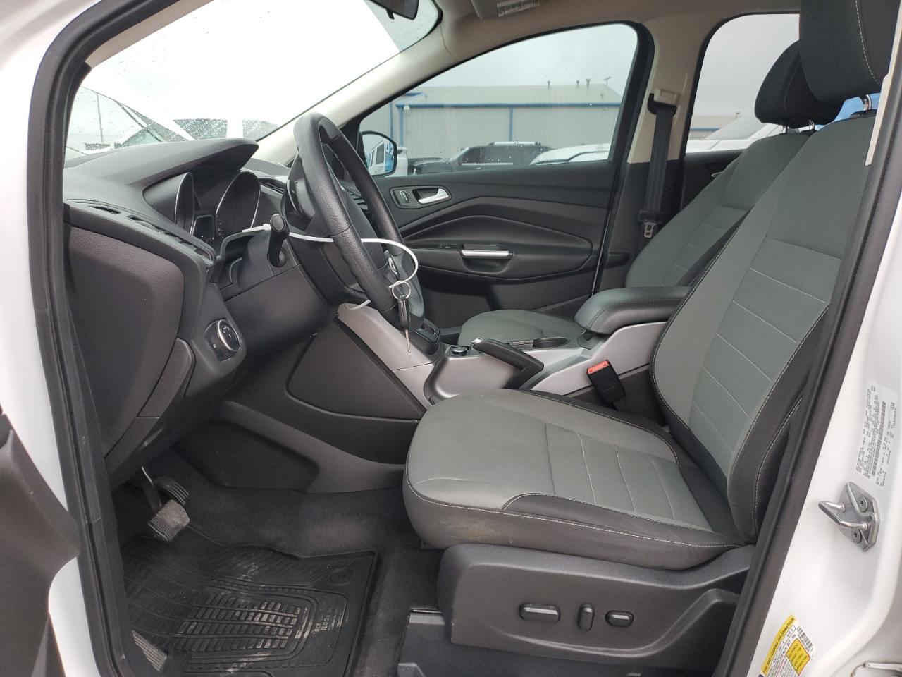 2016 Ford Escape VIN 1FMCU9GX1GUB40727 Copart auction photo, side / minor dent/scratches damage thumbnail 7