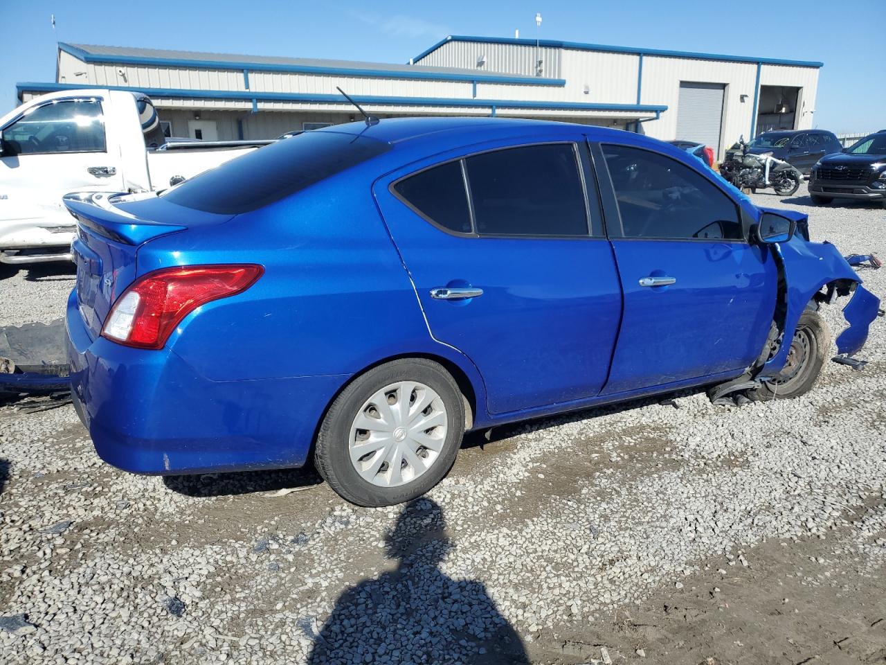 2017 Nissan Versa VIN 3N1CN7AP2HL836476 Copart auction photo, front end damage thumbnail 3
