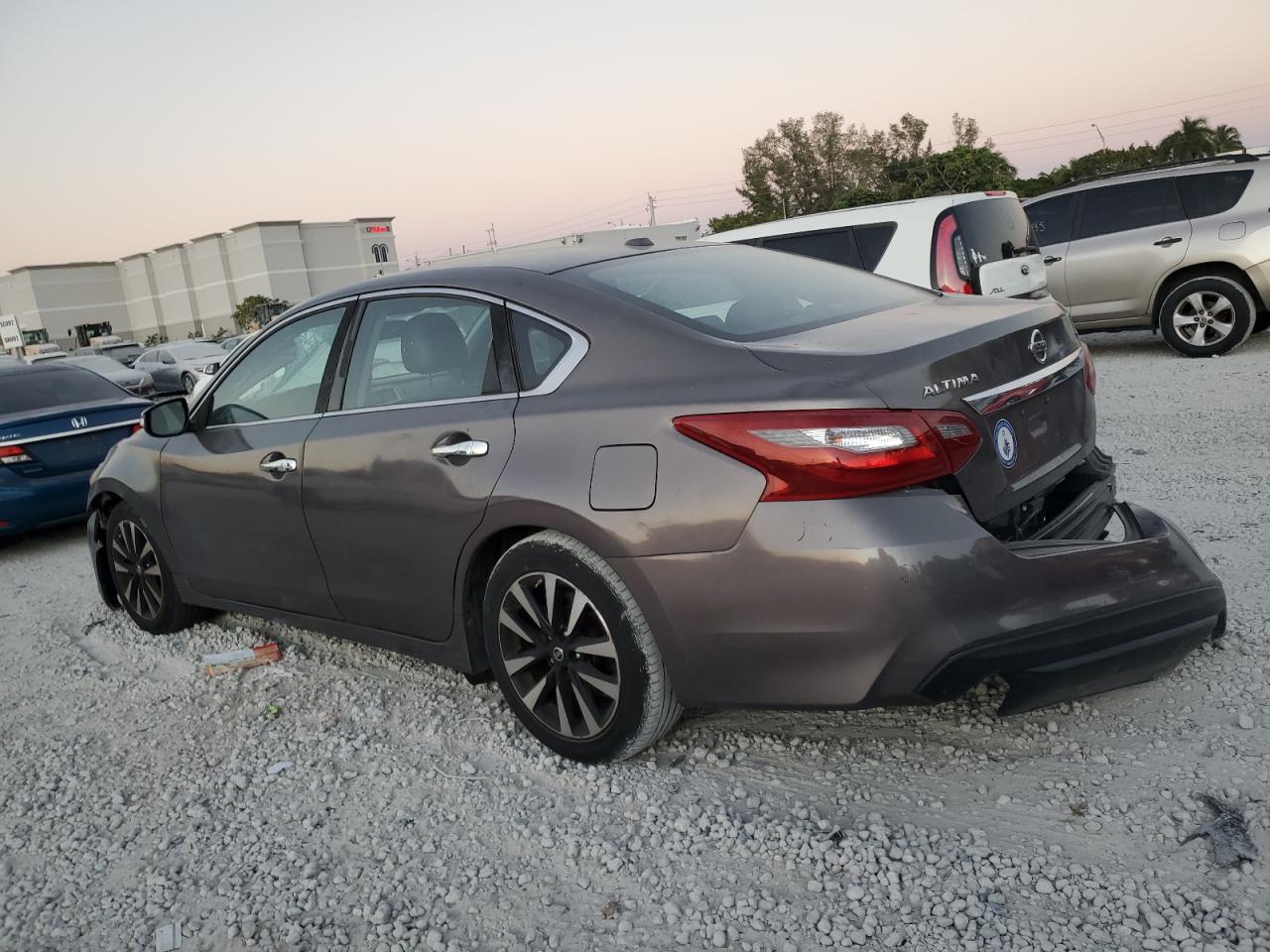 2018 Nissan Altima VIN 1N4AL3AP0JC191966 Copart auction photo, front end / minor dent/scratches damage thumbnail 2