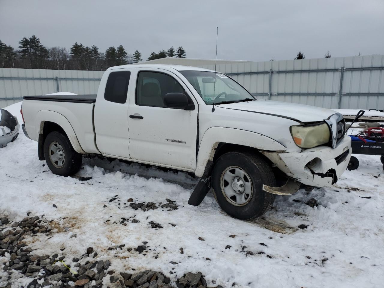 2005 Toyota Tacoma VIN 5TEUU42N05Z111113 Copart auction photo, front end damage thumbnail 4