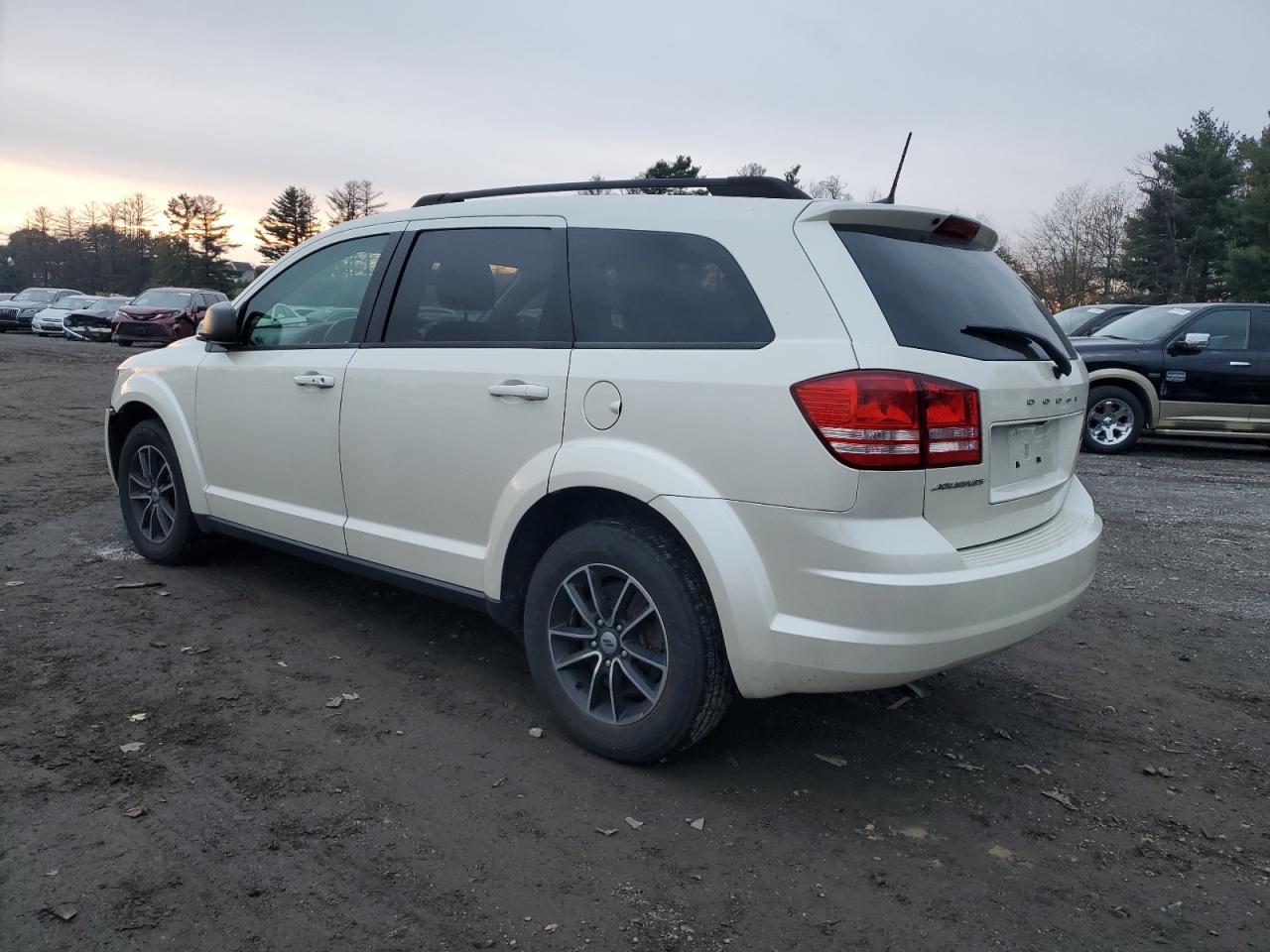 2018 Dodge Journey VIN 3C4PDCAB2JT535954 Copart auction photo, front end / minor dent/scratches damage thumbnail 2
