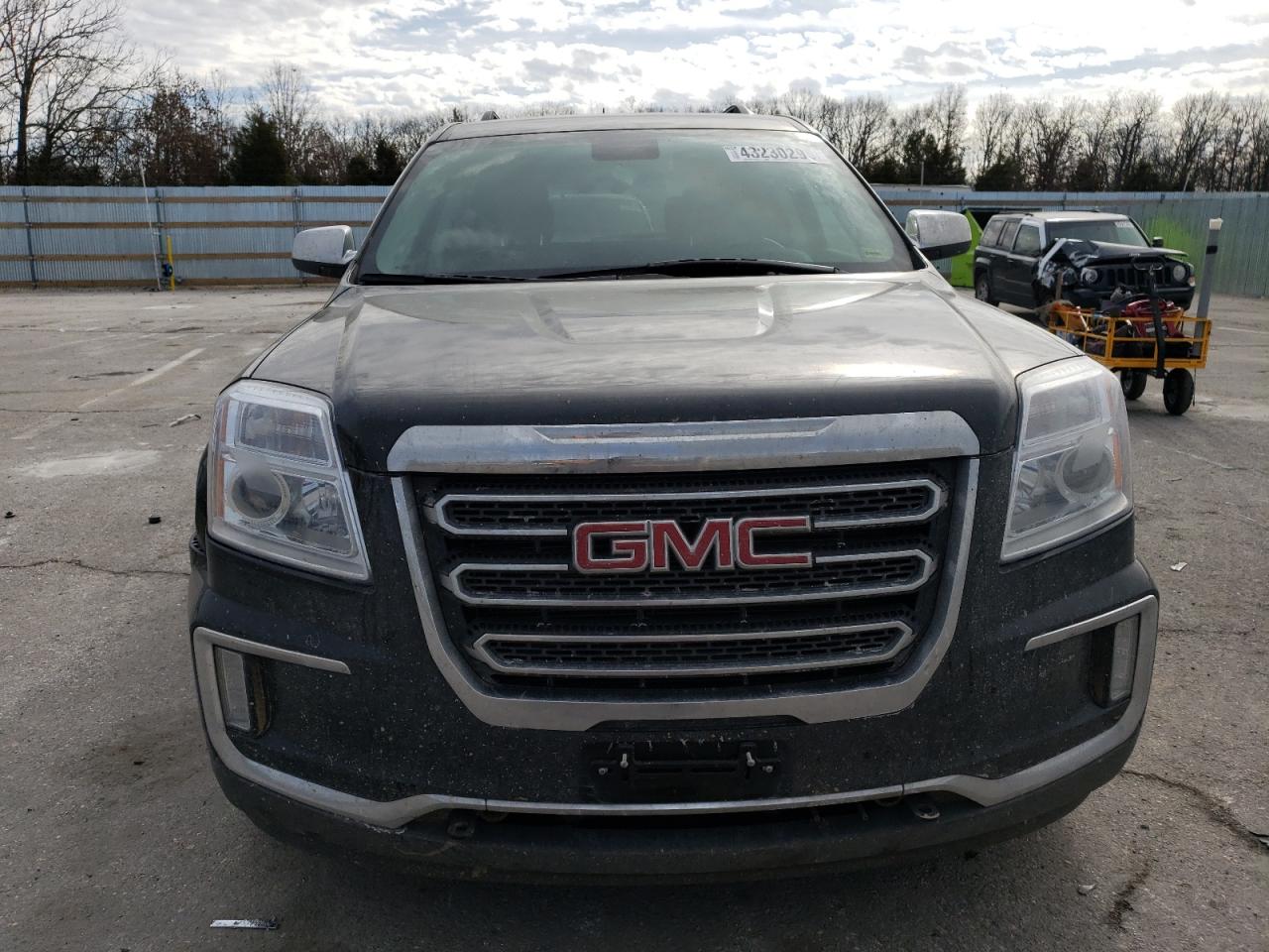 2017 GMC Terrain VIN 2GKFLPE33H6206109 Copart auction photo, side damage thumbnail 5