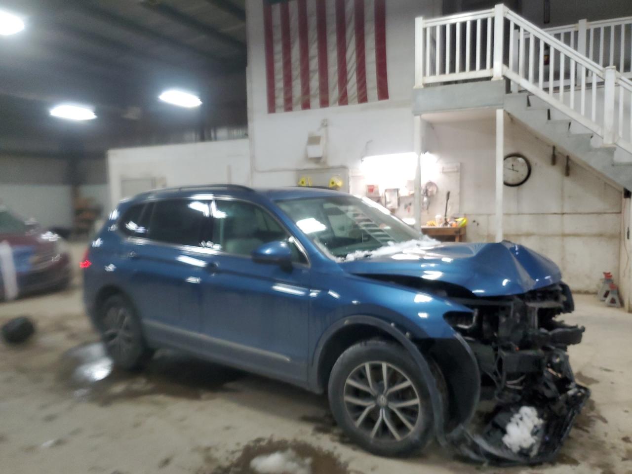 2020 Volkswagen Tiguan VIN 3VV2B7AX5LM013501 Copart auction photo, front end damage thumbnail 4