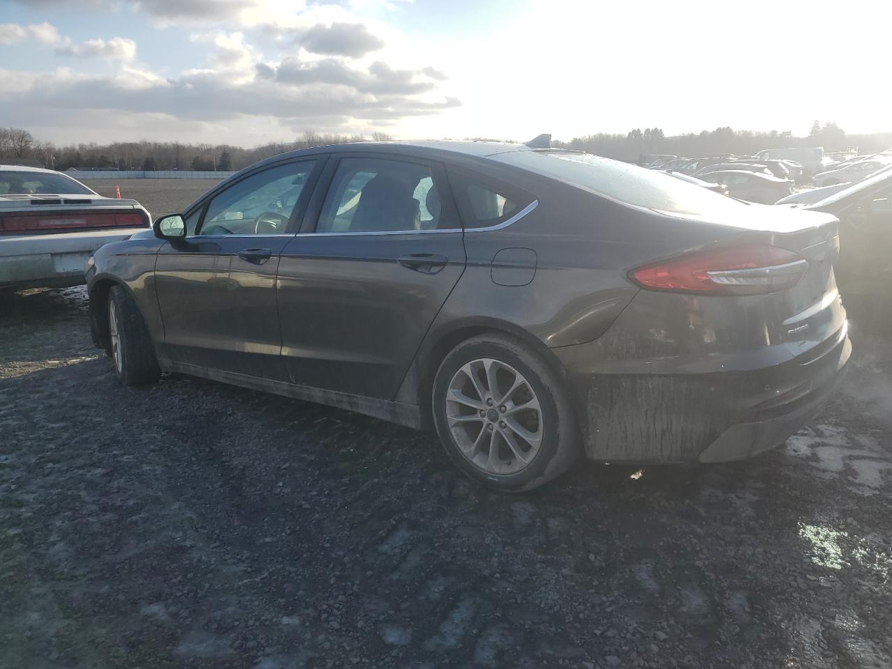 2019 Ford Fusion VIN 3FA6P0HD5KR245530 Copart auction photo, front end damage thumbnail 2