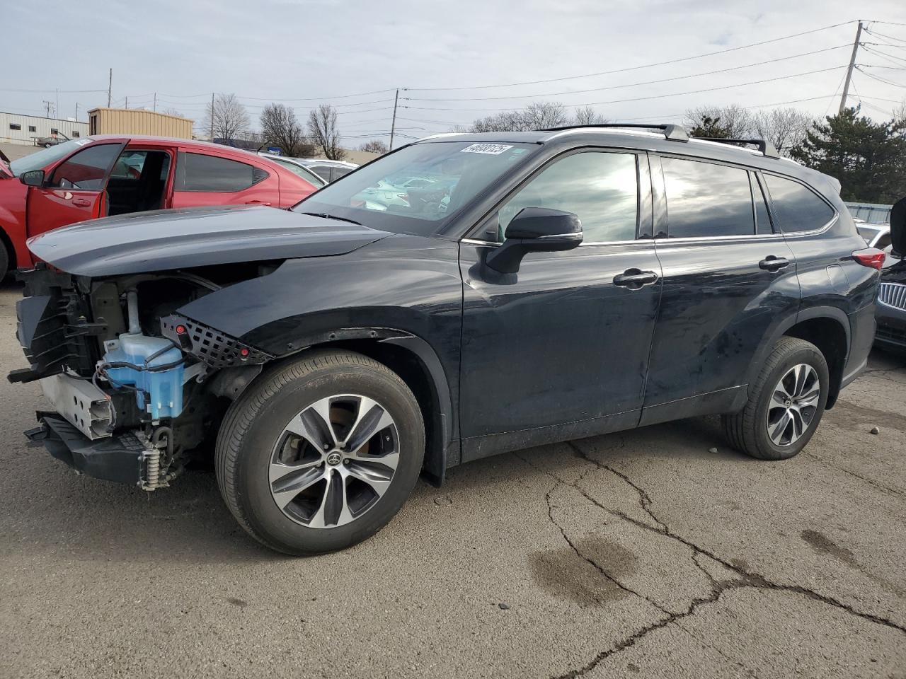 2022 Toyota Highlander VIN 5TDGZRBH2NS575653