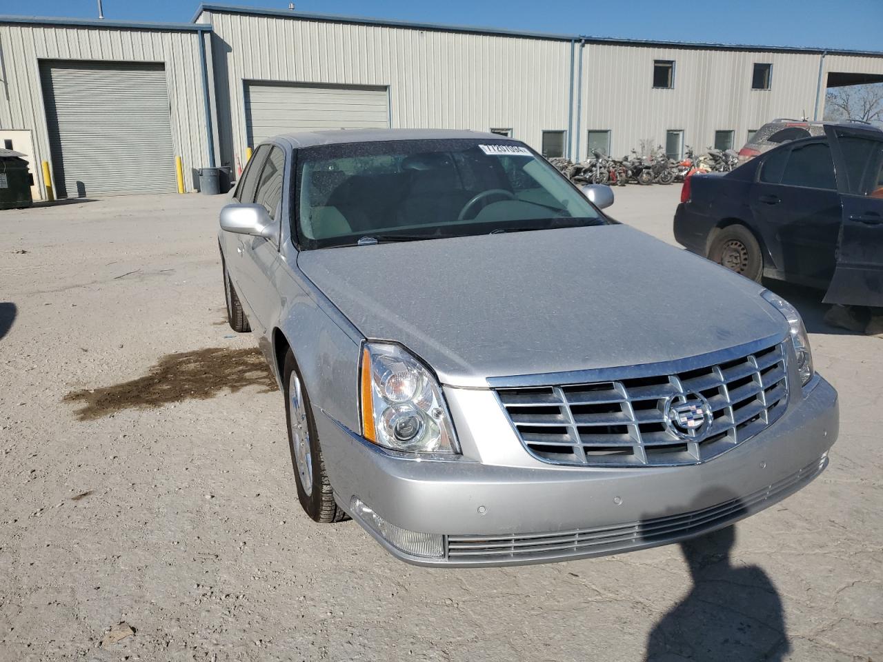 2010 Cadillac DTS VIN 1G6KD5EYXAU126775 Copart auction photo, hail damage thumbnail 4