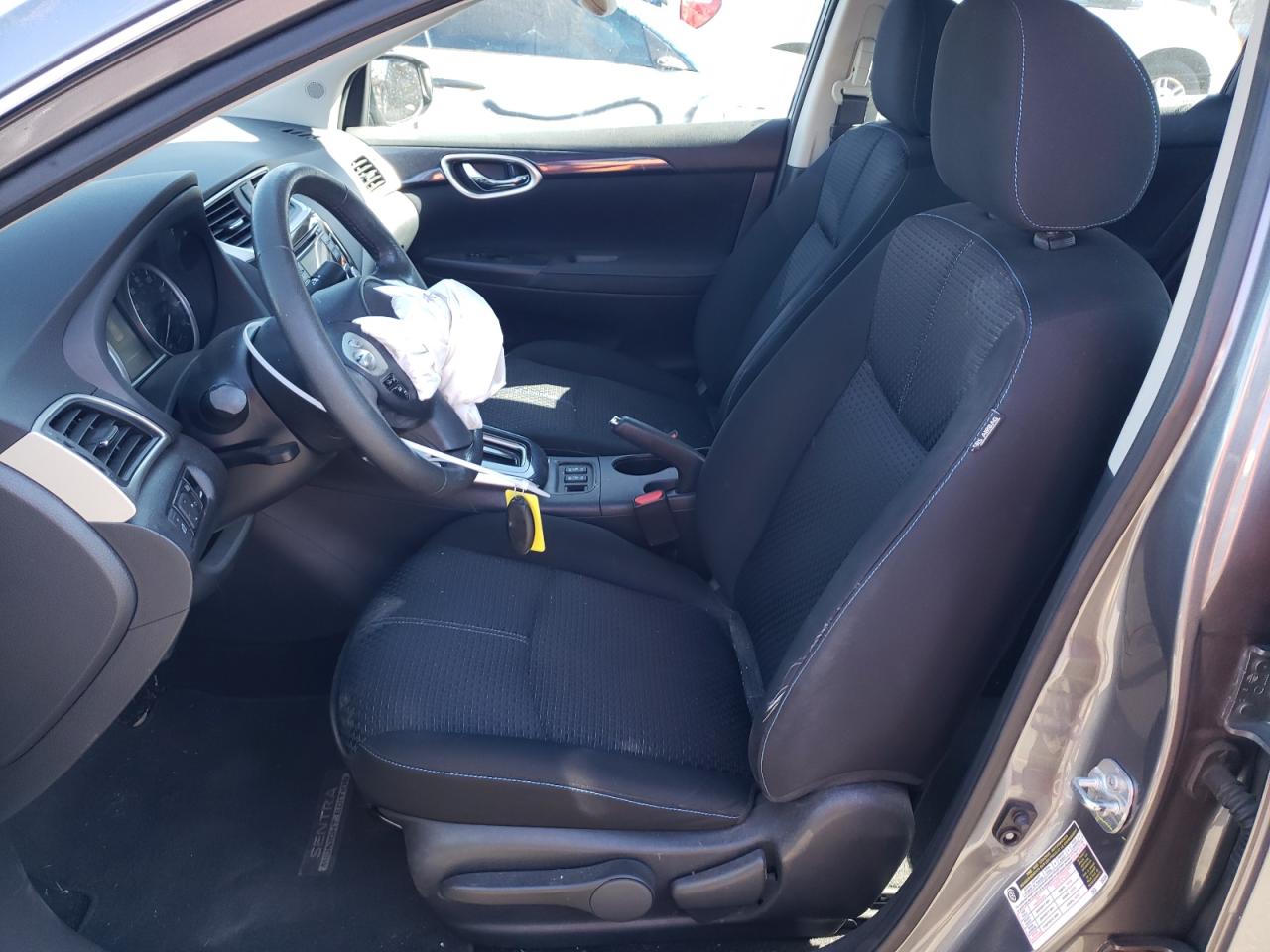 2017 Nissan Sentra VIN 3N1AB7AP4HY277421 Copart auction photo, front end damage thumbnail 7