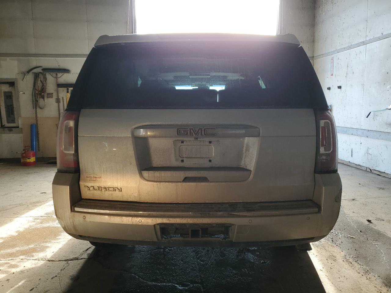 2015 GMC Yukon VIN 1GKS2CKJ3FR307746 Copart auction photo, front end / side damage thumbnail 6