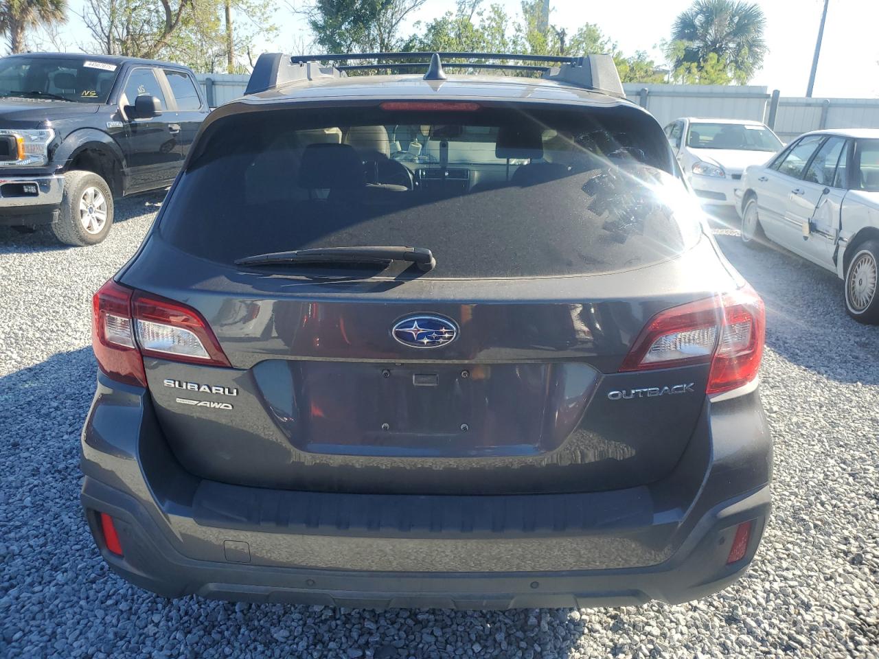 2018 Subaru Outback VIN 4S4BSANC3J3217873 Copart auction photo, side / front end damage thumbnail 6