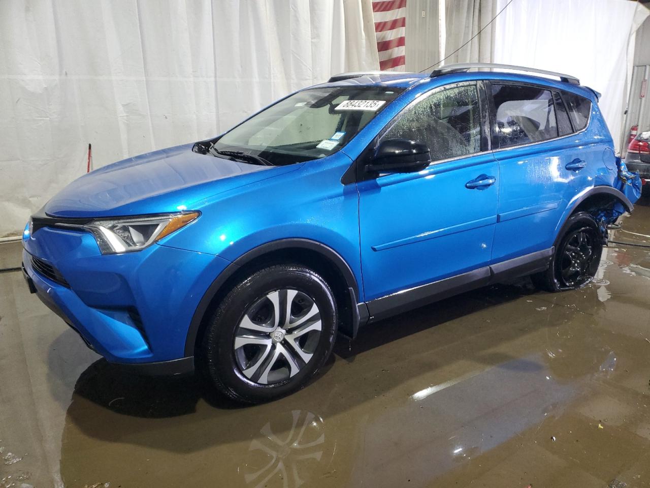 2018 Toyota RAV 4 VIN JTMBFREV7JJ735425