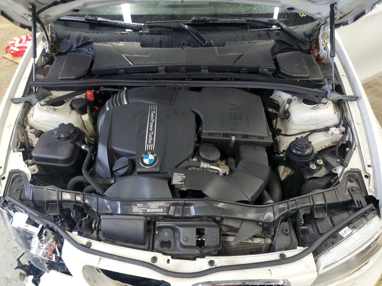 2012 BMW 1er VIN WBAUN7C51CVM26822 Copart auction photo, front end / minor dent/scratches damage thumbnail 11