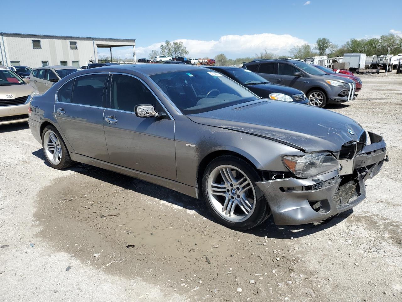 2006 BMW 7er VIN WBAHN83576DT61752 Copart auction photo, front end / side damage thumbnail 4