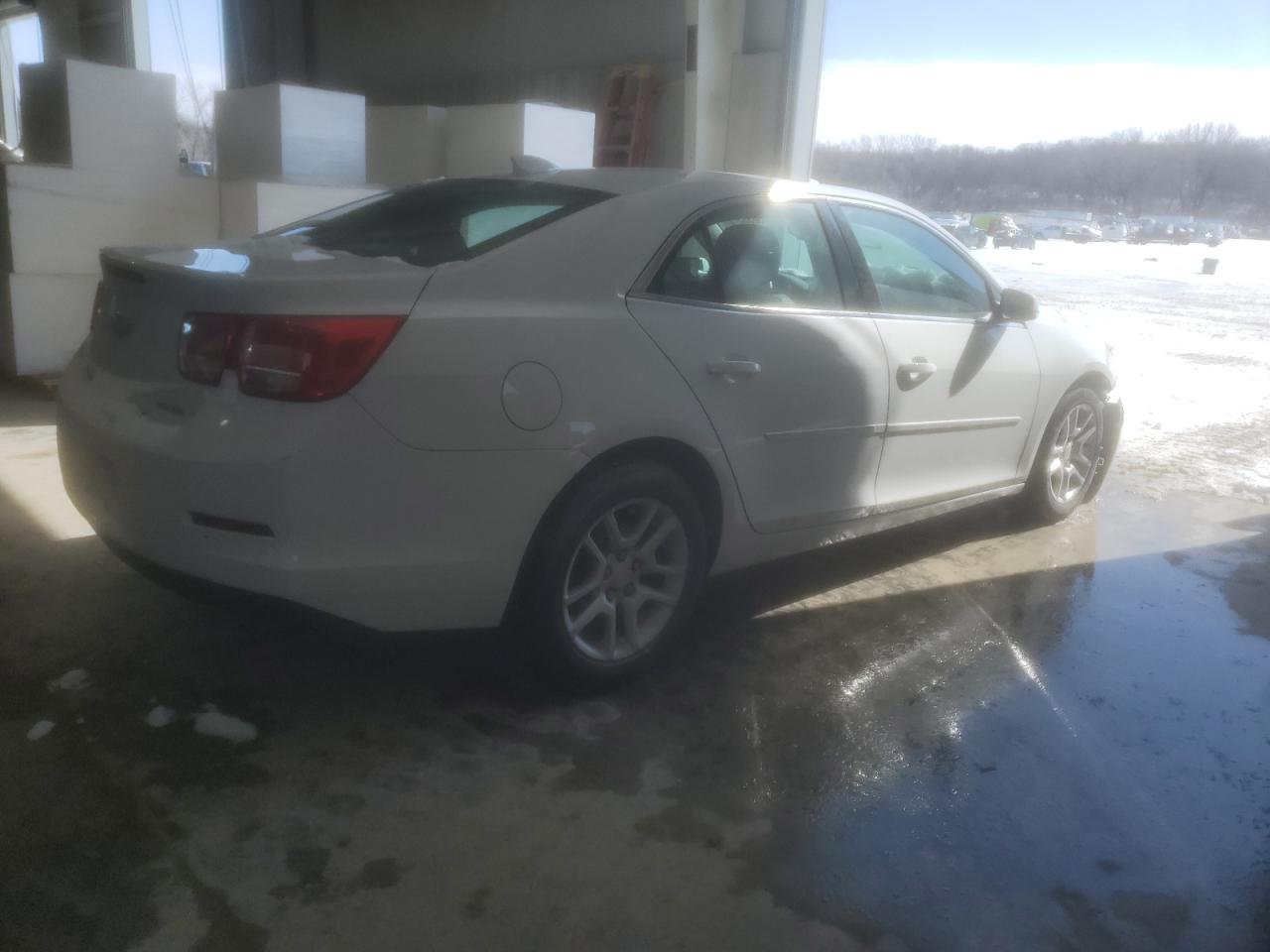 2015 Chevrolet Malibu VIN 1G11C5SLXFF354980 Copart auction photo, front end damage thumbnail 3