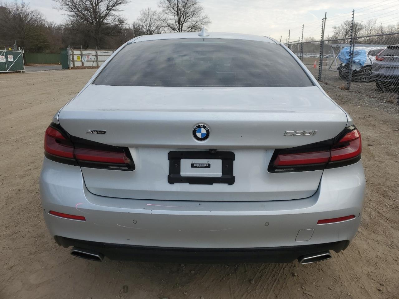 2021 BMW 5er VIN WBA13BJ04MWX03574 Copart auction photo, front end / minor dent/scratches damage thumbnail 6