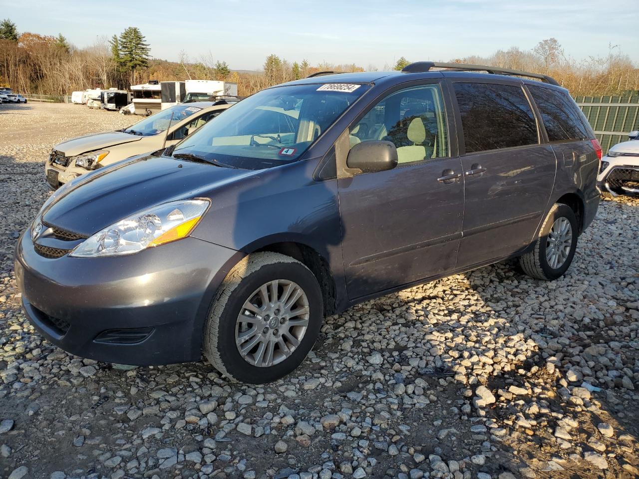 2007 Toyota Sienna VIN 5TDBK23C67S004923