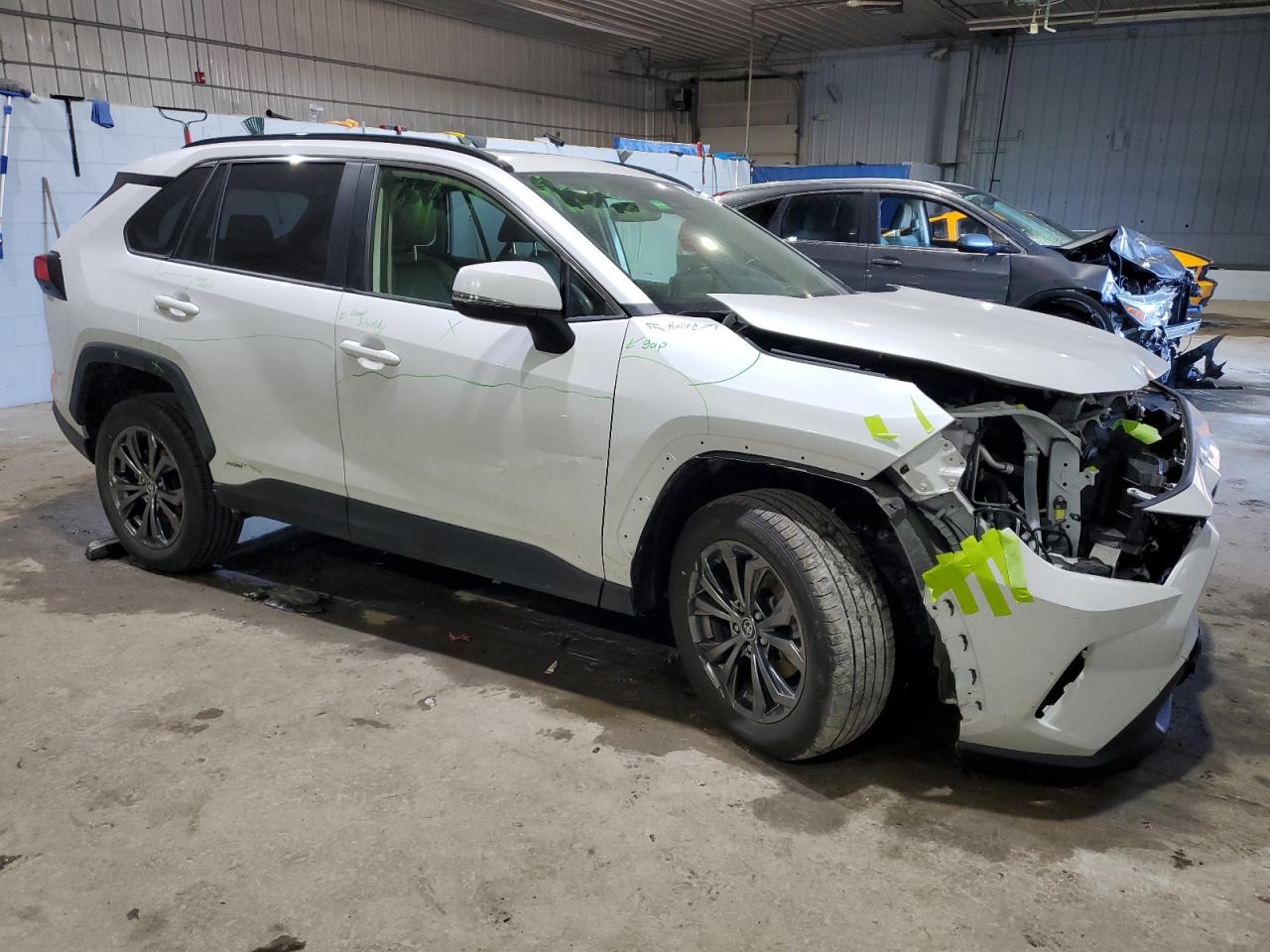 2023 Toyota RAV 4 VIN JTMB6RFV6PD085573 Copart auction photo, front end / side damage thumbnail 4