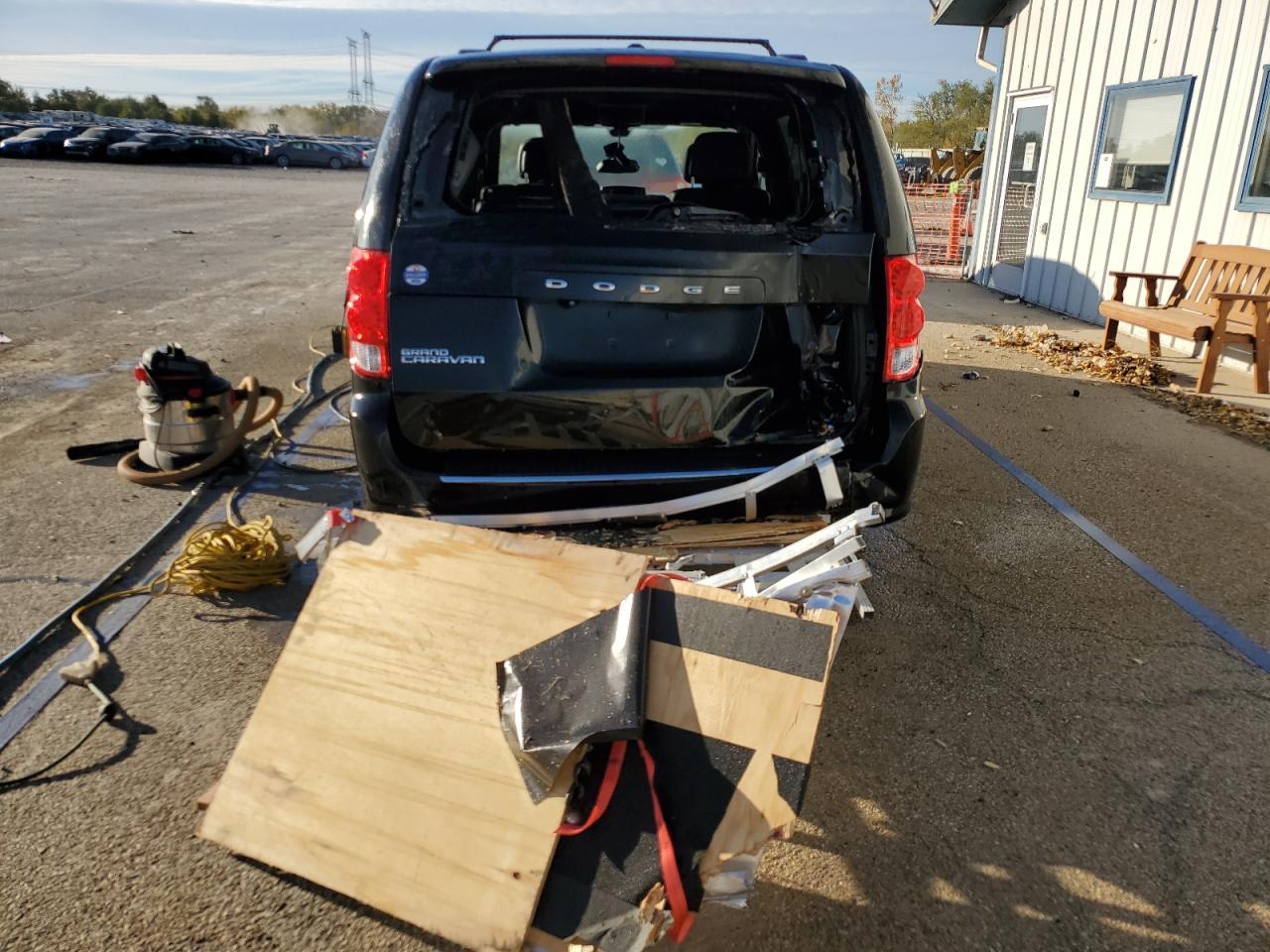 2019 Dodge Caravan VIN 2C4RDGEG8KR518943 Copart auction photo, rear end damage thumbnail 6