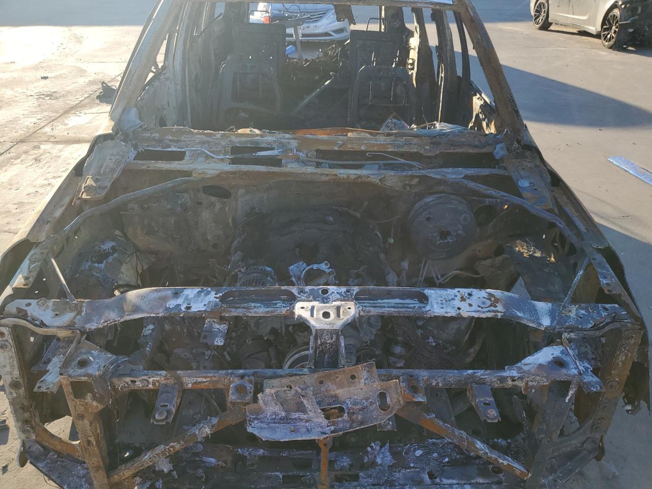 2017 Cadillac Escalade VIN 1GYS4DKJ3HR292948 Copart auction photo, burn damage thumbnail 12