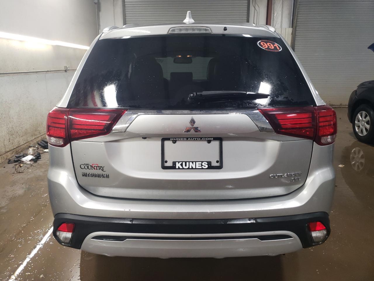 2019 Mitsubishi Outlander VIN JA4AD3A33KZ034817 Copart auction photo, front end / side damage thumbnail 6