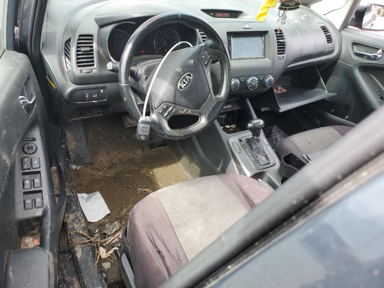2016 KIA Forte VIN KNAFZ4A83G5504841 Copart auction photo, front end / water/flood damage thumbnail 8