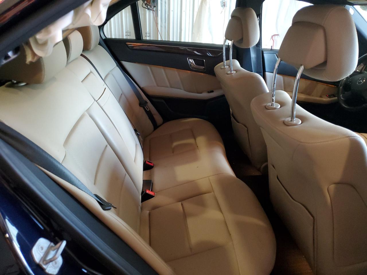 2010 Mercedes-Benz E-klasse VIN WDDHF8HB4AA115014 Copart auction photo, side damage thumbnail 10