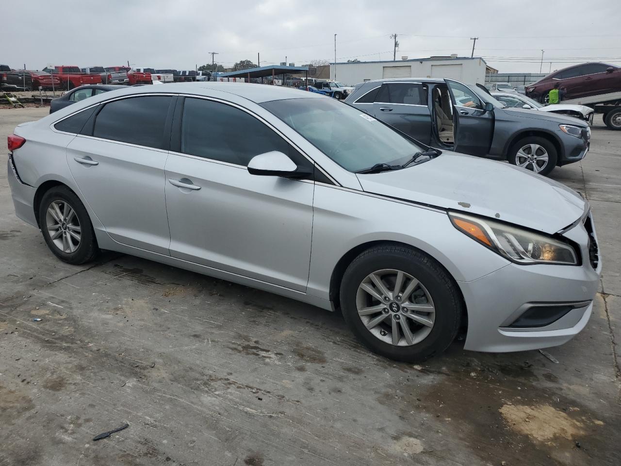 2017 Hyundai Sonata VIN 5NPE24AFXHH521283 Copart auction photo, rear end / front end damage thumbnail 4