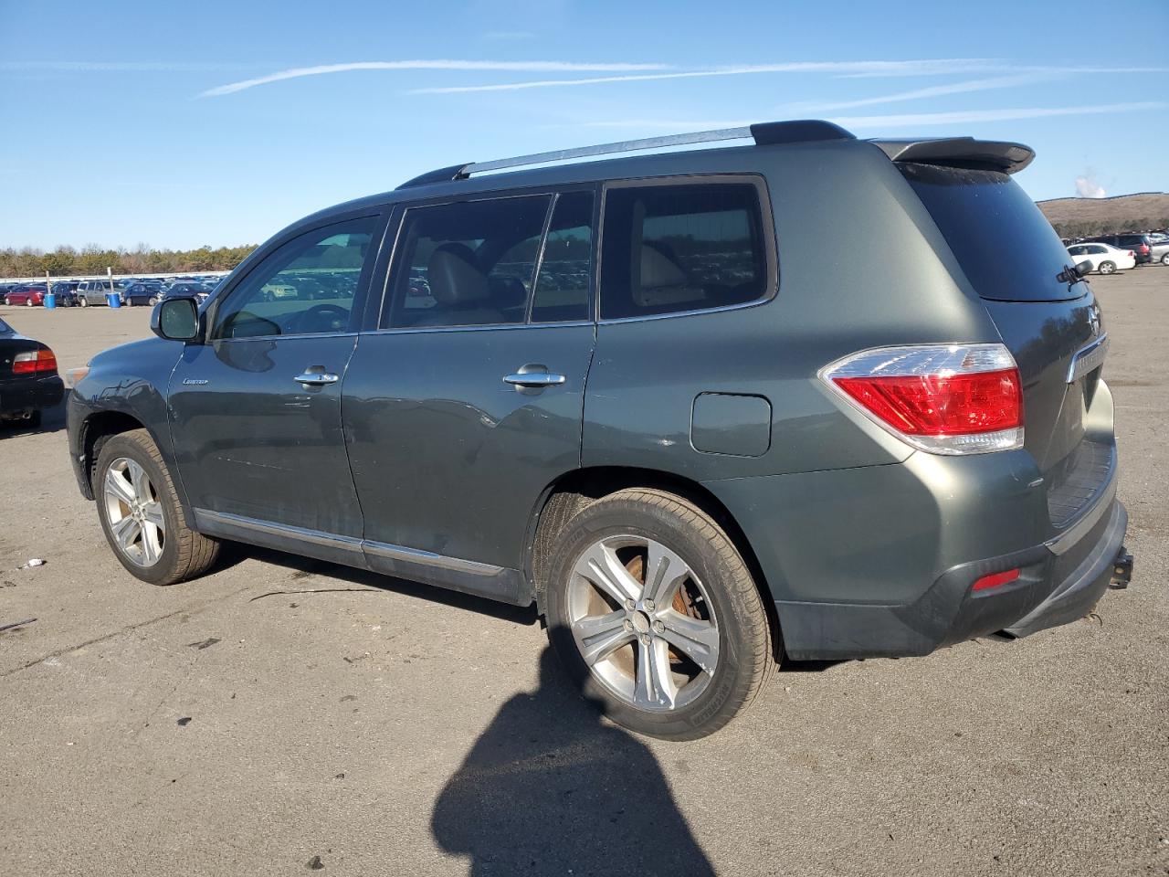 2013 Toyota Highlander VIN 5TDYK3EH0DS097359 Copart auction photo, side / rear end damage thumbnail 2