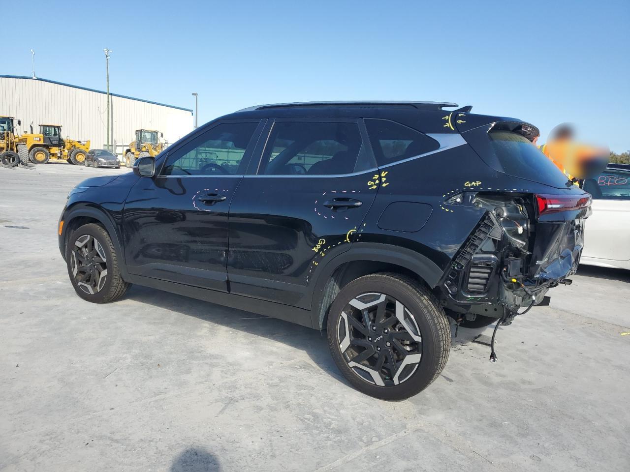 2024 KIA Seltos VIN KNDETCA76R7603064 Copart auction photo, rear end damage thumbnail 2