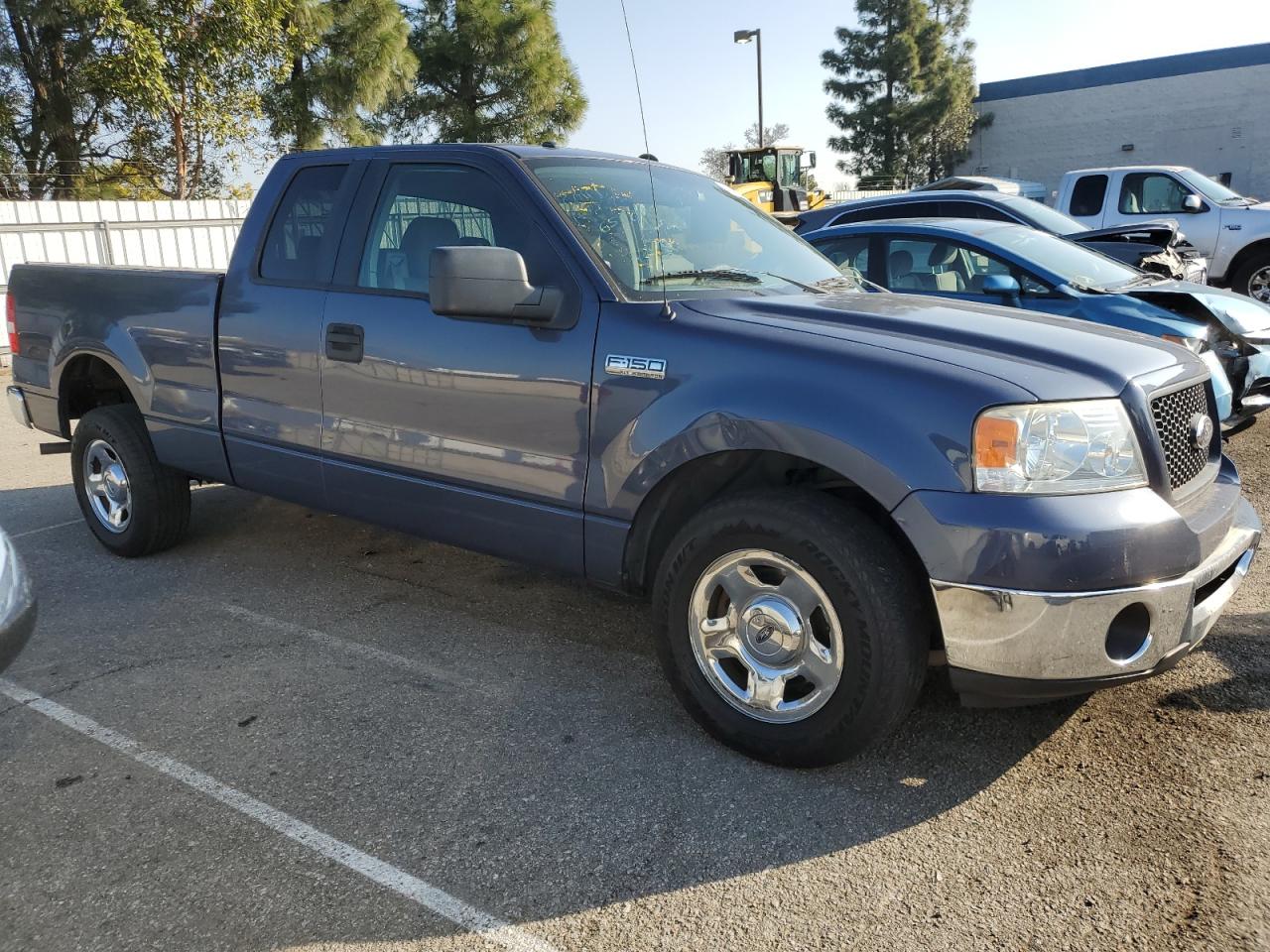 2006 Ford F-150 VIN 1FTPX12536NA49116 Copart auction photo, side / front end damage thumbnail 4
