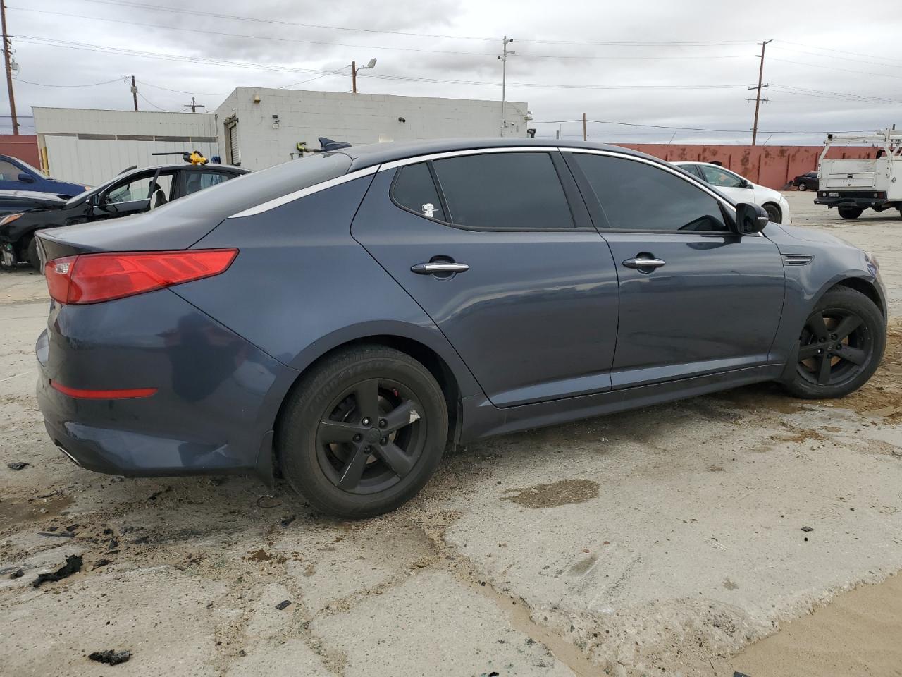 2015 KIA Optima VIN KNAGM4A7XF5572711 Copart auction photo, vandalism damage thumbnail 3